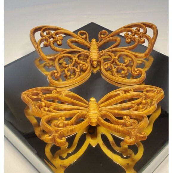 Vintage MCM Homco Butterfly Plastic Gold Wall Plaques Art Decor - Set of 2 - Picture 2 of 6